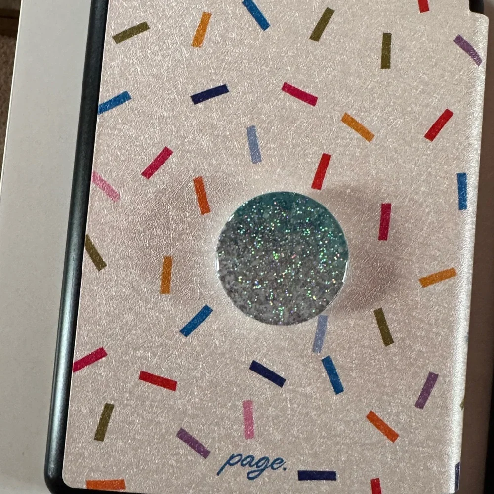 Set of 3 Kindle Cases with Popsockets